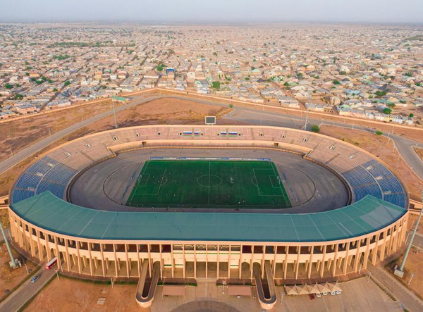 Quels sont les bienfaits de la natation pour la récupération des basketteurs?